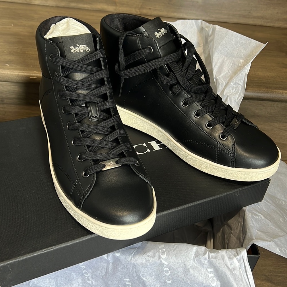 COACH black NIB hi top sneakers fg1911